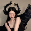 High-end black headband