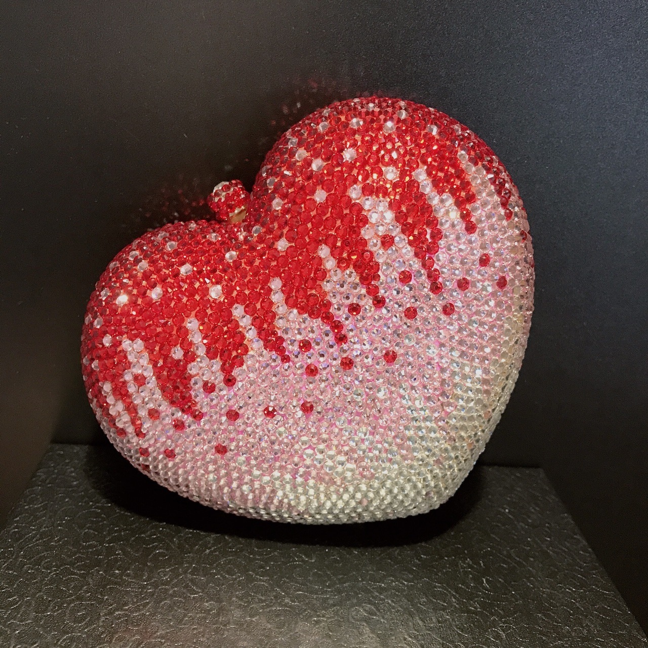 Fuente transfronteriza bolsas de cena de diamantes de color mixto amor rosa lleno de piedra de diamante de diamante bolsas de mano de mujer compactas