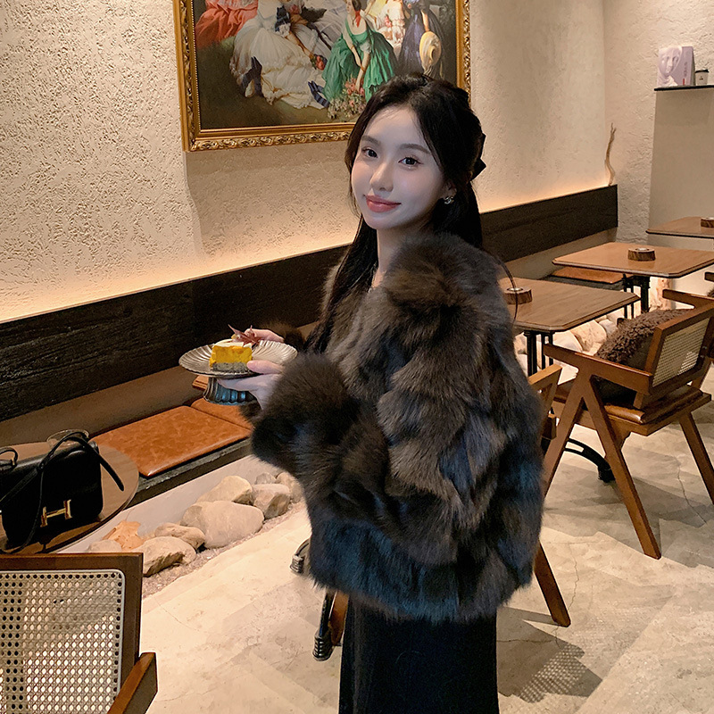 Fox Leg Fur Natural Texture 2024 Winter New Style Maillard Golden Brown Short Coat for Young Women