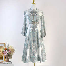 9091实拍春秋新款女装气质时尚单排扣灯笼袖腰果花复古印花连衣裙