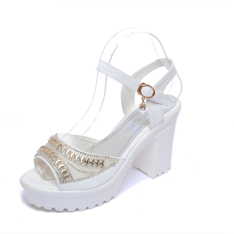 Summer sandals with a strap, Korean style