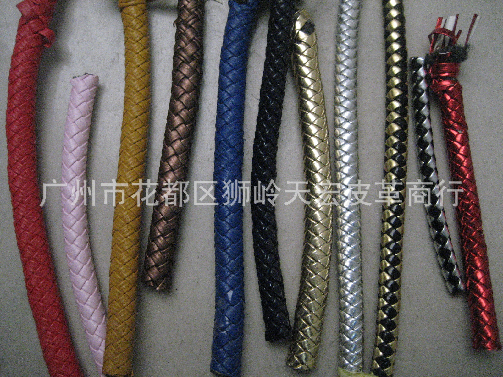 【皮革厂家】PVC/PU皮革编织绳辫子绳人造皮革带皮条编织绳圆扁绳