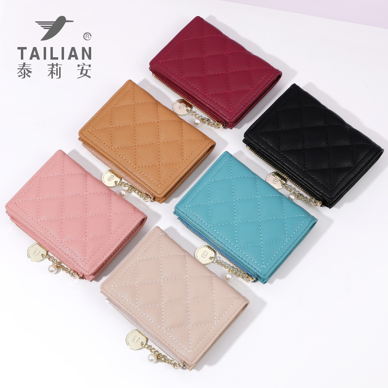 Terian lindo monedero corto de las mujeres ins bordado hilo estilo chanel pu perla colgante niñas monedero al por mayor