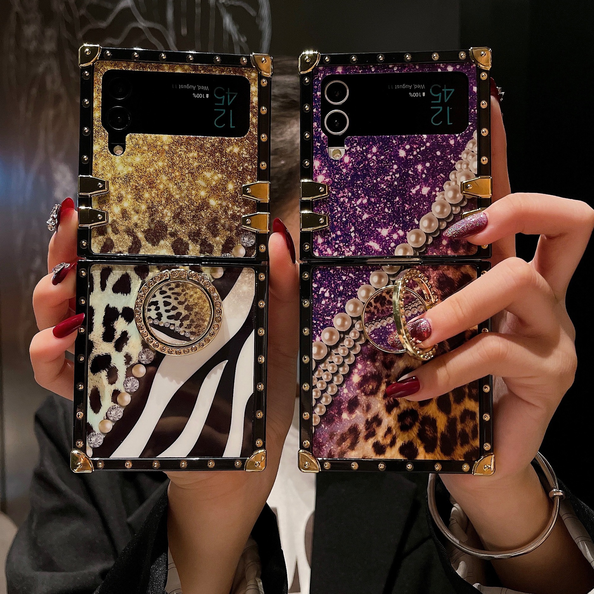 Trendige Handyhülle Mit Perlen-leopardmuster Für Samsung Z Flip 5_voghion.com