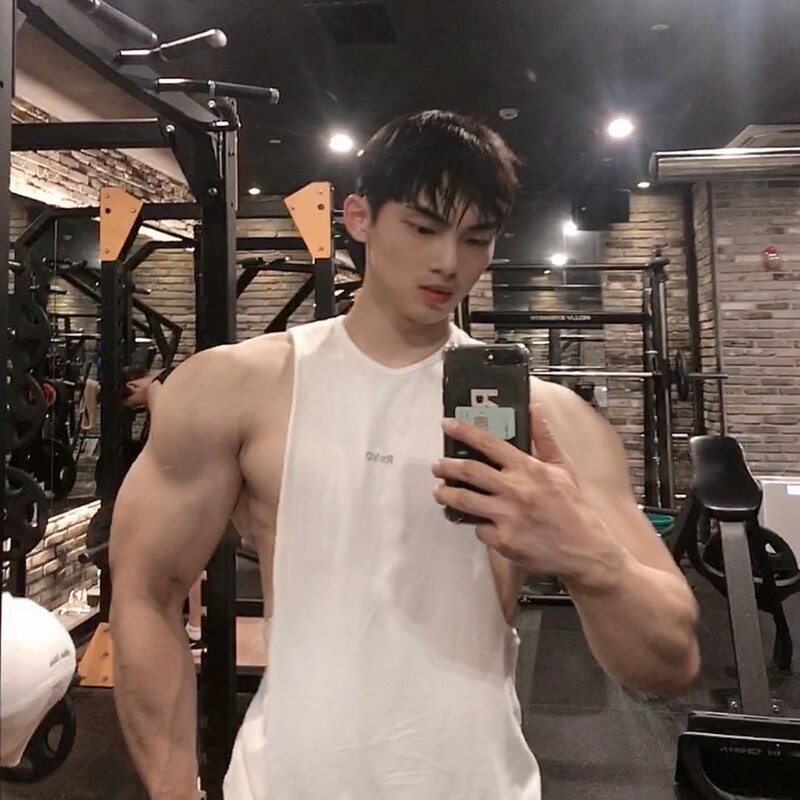 Men's Solid Color Casual Wide-Shoulder Sleeveless Fitness Vest, Stretchy Breathable Training Shirt, Brothers Sports Top
