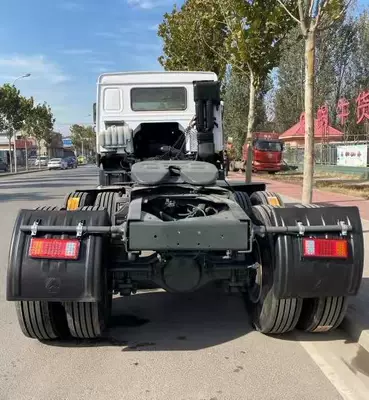 Yük maşınları Trailer Head Truck Tractor