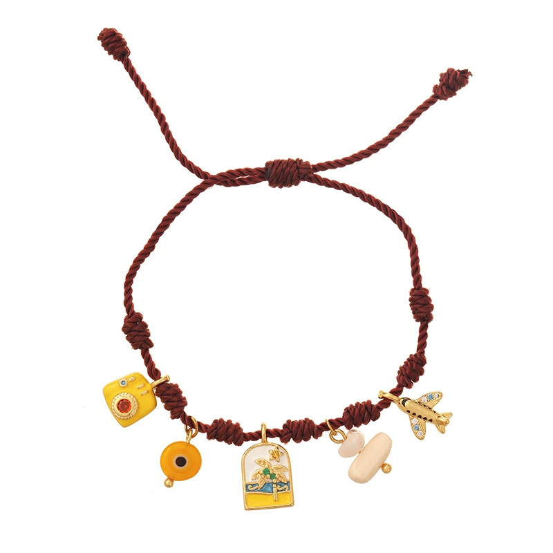 Small universal bracelet