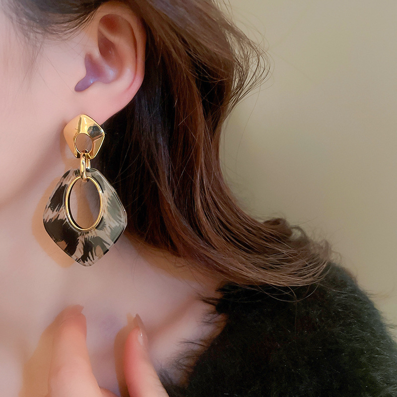 Fashion Geometric Arylic Copper Plating Drop Earrings 1 Pair