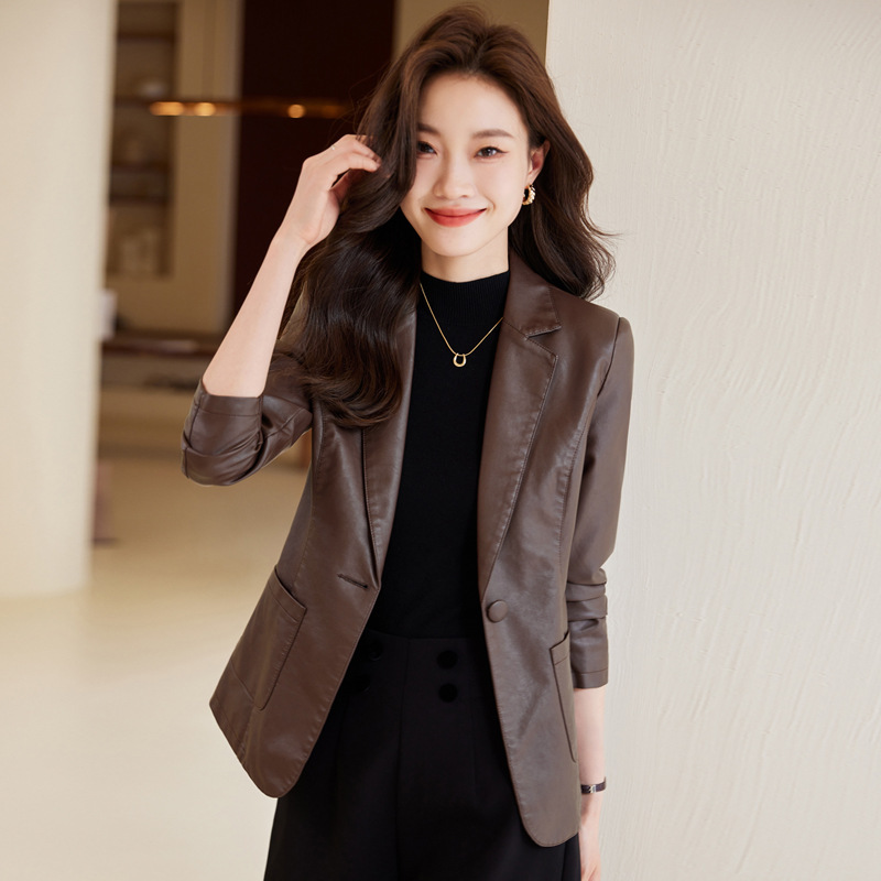 Brown Leather Jacket for Women 2025 New Spring High-End Small Person Popular Pu Leather Casual Small Suit This Year