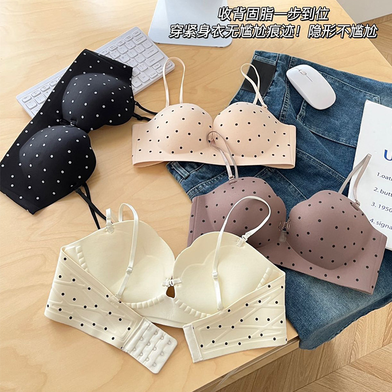 Polka Dot Lingerie for Women with Small Busts, Enhancing and Enlarging Effect, Seamless Thick Cup, Sexy Pure Desire Low-Cut Deep V Cute Sweet Bra Polka Dot Lingerie for Women with Small Busts, Enhancing and Enlarging Effect, Seamless Thick Cup, Sexy Pure Desire Low-Cut Deep V Cute Sweet Bra
