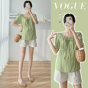 Real Shot Summer New Maternity Fashion Top Korean Short-sleeved Pullover Women's Shirt V-neck Simple