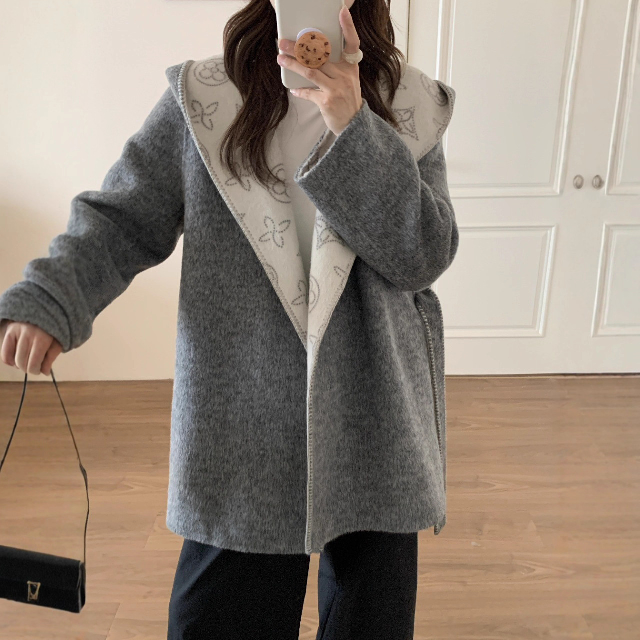 Medium gray