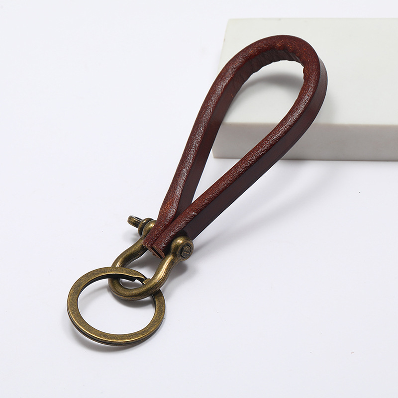 Simple Personality Handmade Vintage Leather Keychain Creative Horseshoe Buckle Car Key Pendant display picture 2