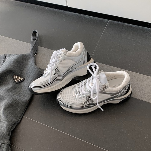 Silver Running Shoes for Women 2024 Spring New Chanel Style Silver Dragon King Sport Shoes Mesh Breathable Heel Lift Dad Shoes