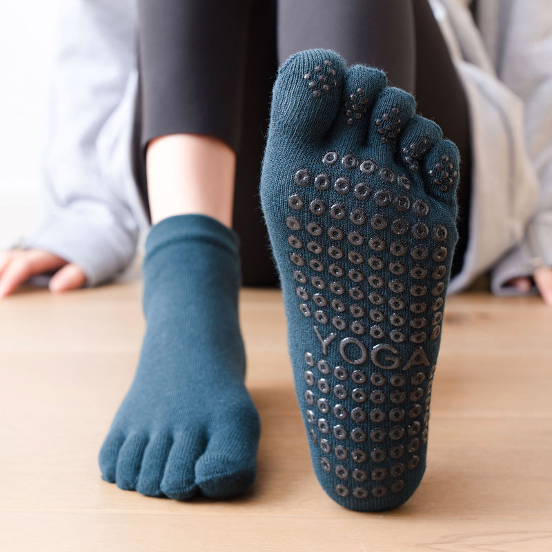 [Venta al por mayor de fábrica] calcetines de Yoga de cinco dedos calcetines de Baile todo incluido algodón peinado de cinco dedos Pilates Fitness calcetines deportivos