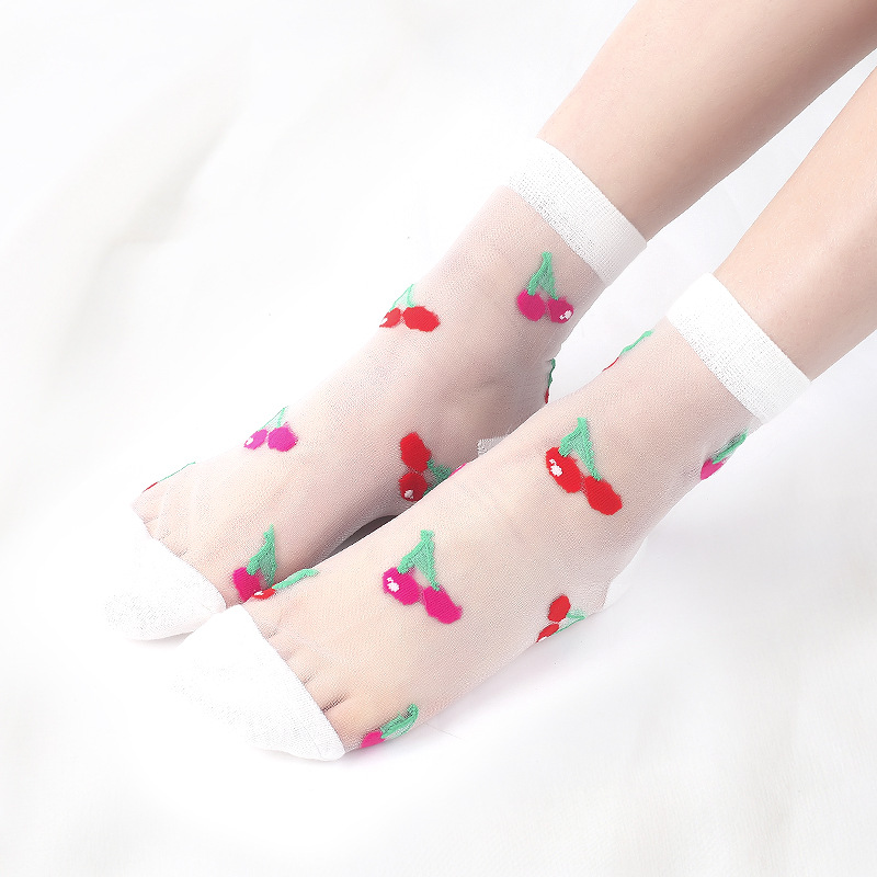 Women's Casual Solid Color Nylon Crew Socks A Pair display picture 2