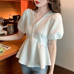 シフォンのシャツの女性の夏服の2025新型のきれいな小さいシャツは腰の洋風のファッションを収めて年齢を減らして腹の半袖の上着を遮ります。