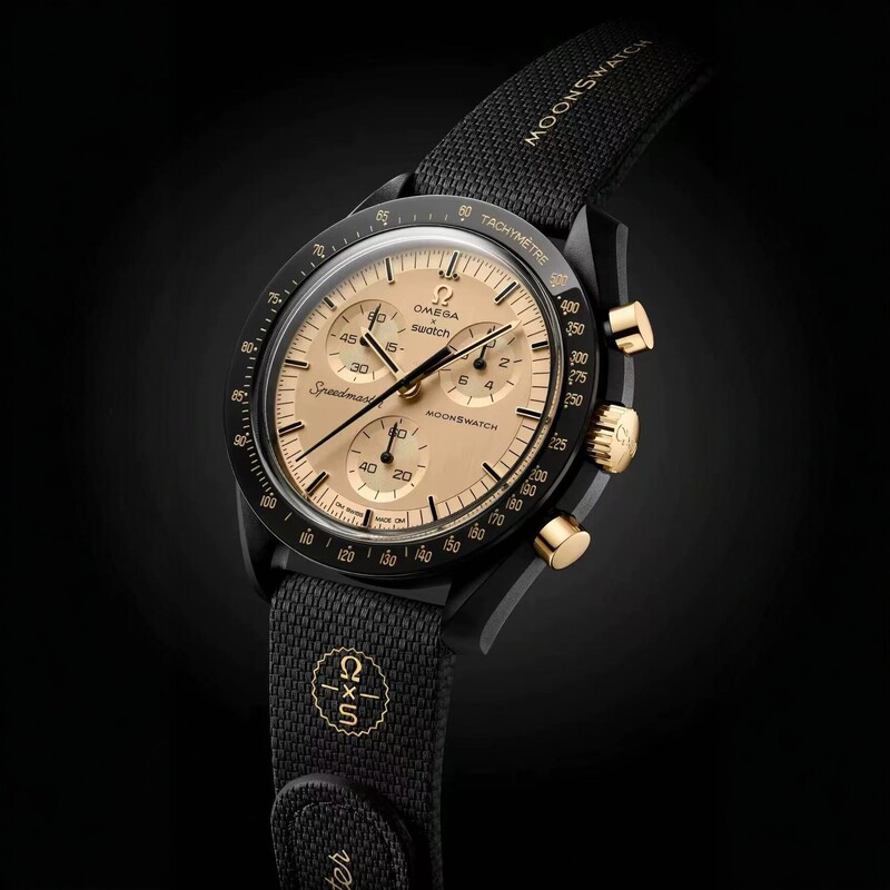 European co-branded men's quartz chronograph watch, moon-themed fashion wristwatch, black and gold color scheme with Velcro strap European co-branded men's quartz chronograph watch, moon-themed fashion wristwatch, black and gold color scheme with Velcro strap