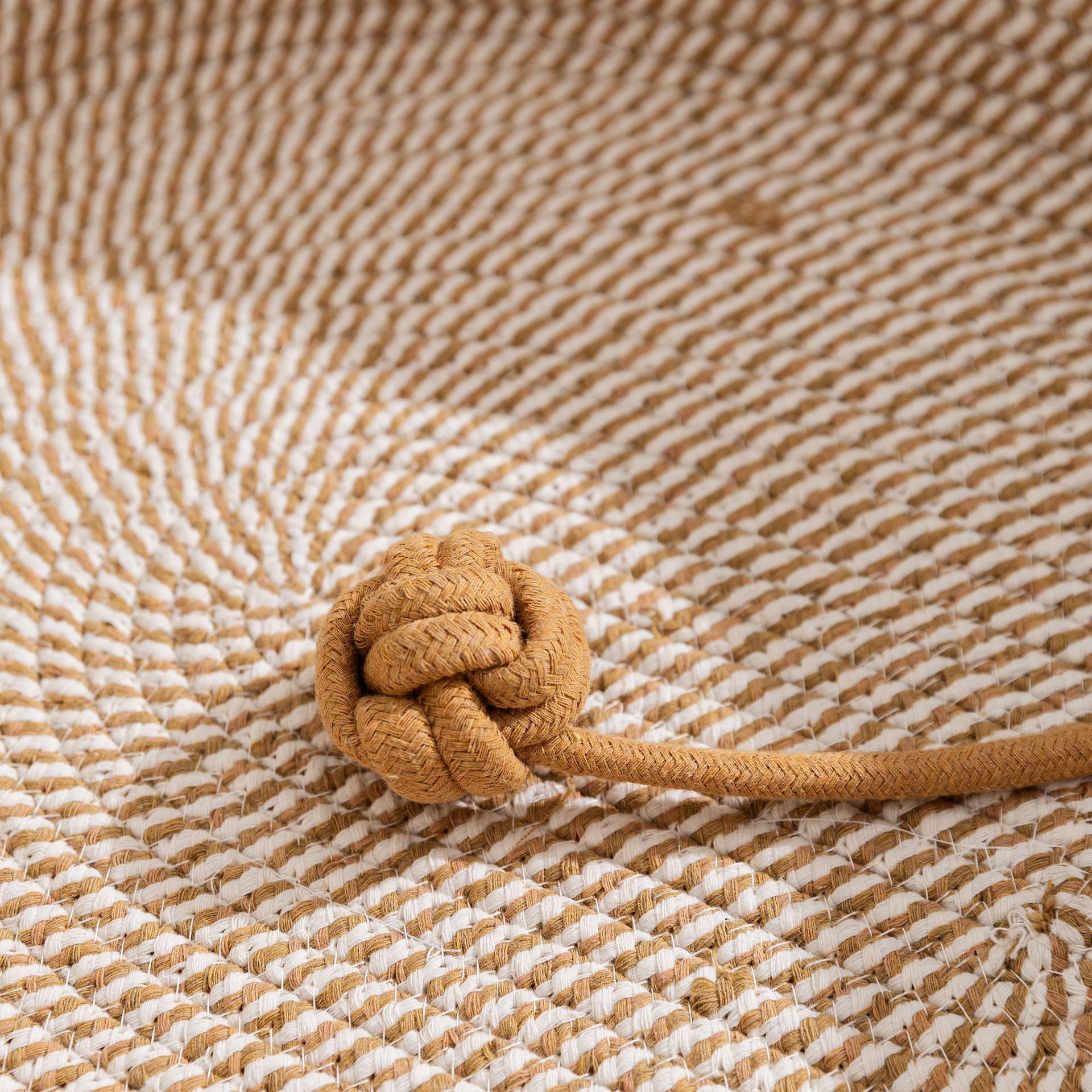 Cena de cama de cuerda de pan de agua alcalina simple para gatos