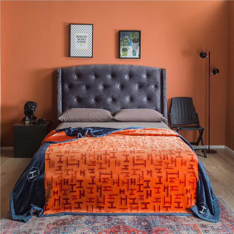 Manta de franela de lujo ligero un suministro de transmisión en vivo transfronterizo de Ding engrosada manta antiestática de vellón de coral de doble capa