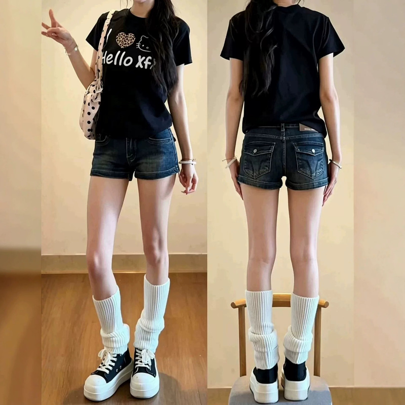 American-style spicy girl haze blue-gray straight denim shorts for women, new vintage low-waist slimming stretchy hip-hugging hot pants American-style spicy girl haze blue-gray straight denim shorts for women, new vintage low-waist slimming stretchy hip-hugging hot pants