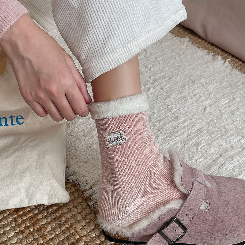 Kışın sıcak çoraplar işlemeli çoraplar artı kadife kalın taban çorapları düz renk fırçalanmış çoraplar kışlık kalınlaştırılmış kadın çorapları_voghion.com