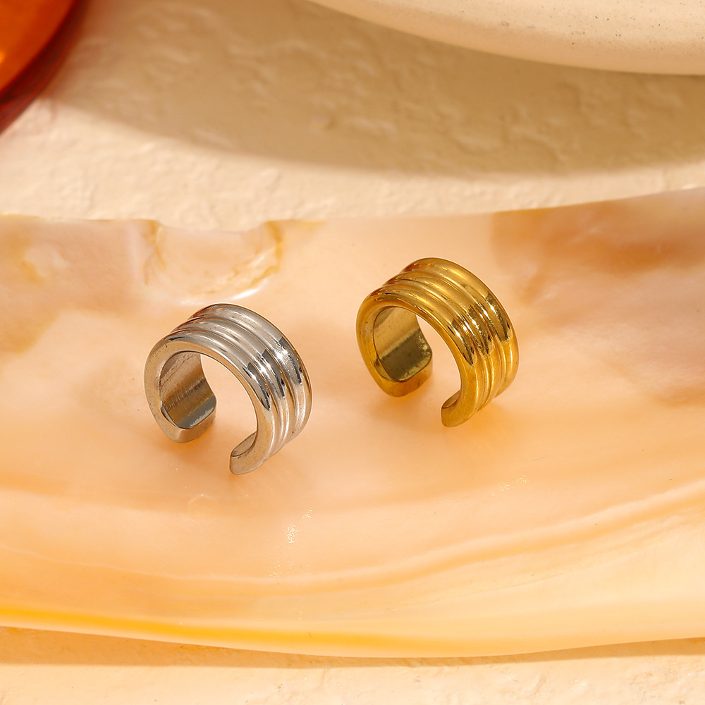 INS estilo de diseño simple personalidad oreja hueso clips de la nicho de Europa y América sin agujeros de orejas no decoloración orejas de acero inoxidable orejas