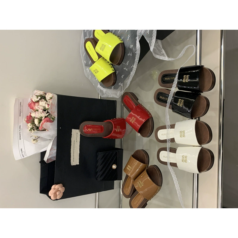 Лето 2025 новый ретро толстый каблук толстый стиль