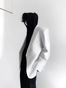 High-end sense of the ruffian handsome turtle collar white padded shoulder suit jacket men's Korean trend casual relaxed-fit drape single suit