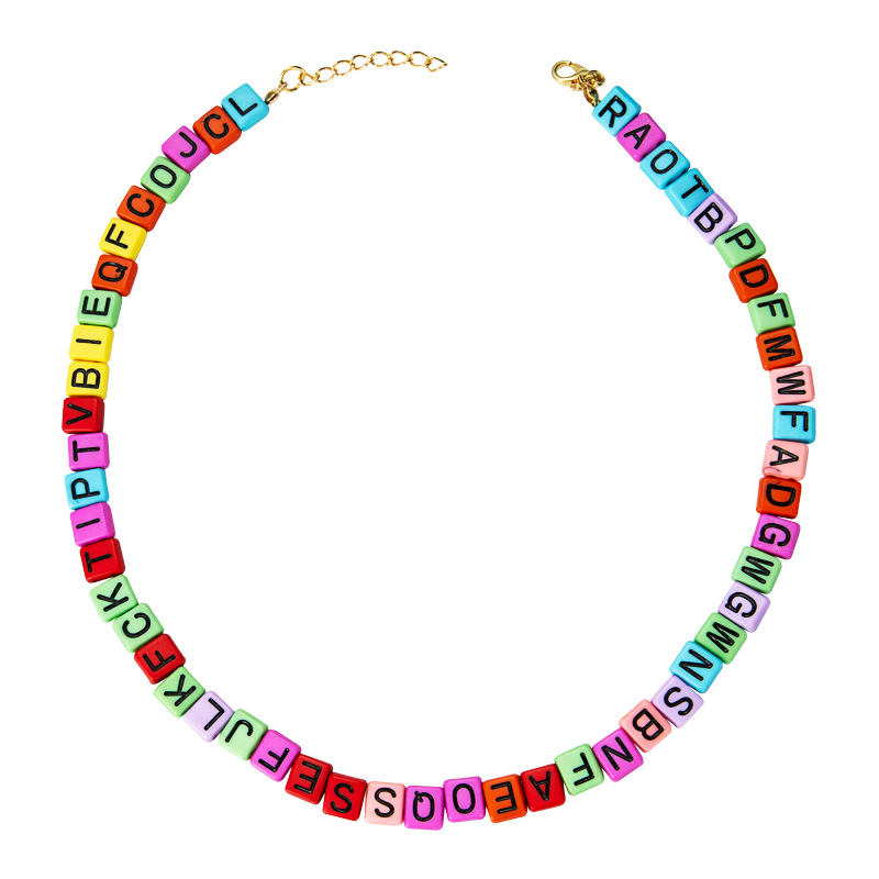 Böhmische Quadratische Buchstaben Handgemachte Perlenfarbe Kurze Halskette display picture 6