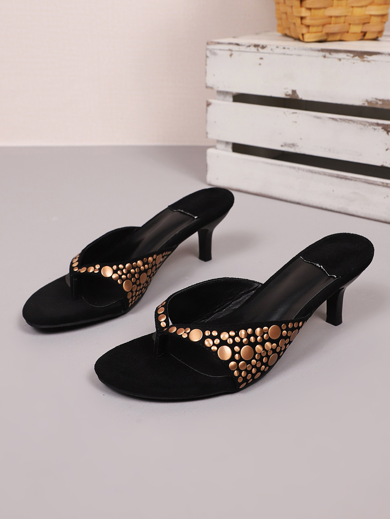 Women's European And American Style Stiletto Heels Flip Flops Plus Size Summer Suede With Stud Embellishments_vogvips.com