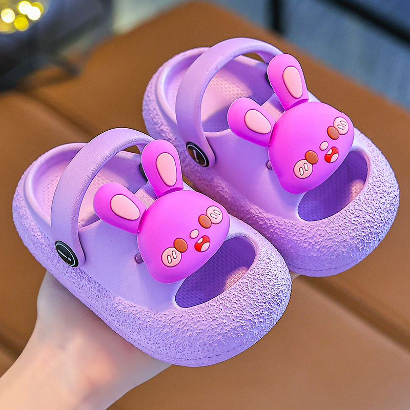 Sandálias infantiles para mujeres de verano dibujos animados princesa encantadora suela suave antideslizante baño en el hogar para niños pequeños y medianos zapatillas frías para hombres