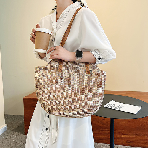 Internet celebrity bag for women  new spring retro large-capacity straw woven bag seaside vacation portable shoulder bag
