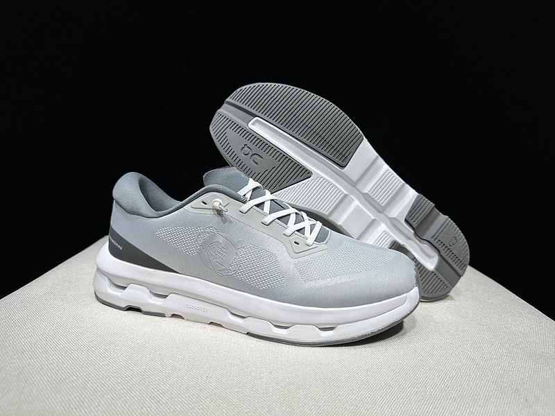 Cloudzone KITH x 共同ブランドの快適で多用途なカジュアルランニングシューズ、軽量で通気性に優れています。|undefined