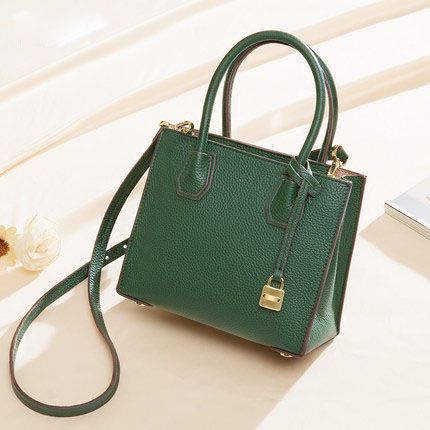 2022 New Tote Bag Top Layer Cowhide Genuine Leather Women's Bag Star Lock Bag Portable Shoulder Crossbody Bag