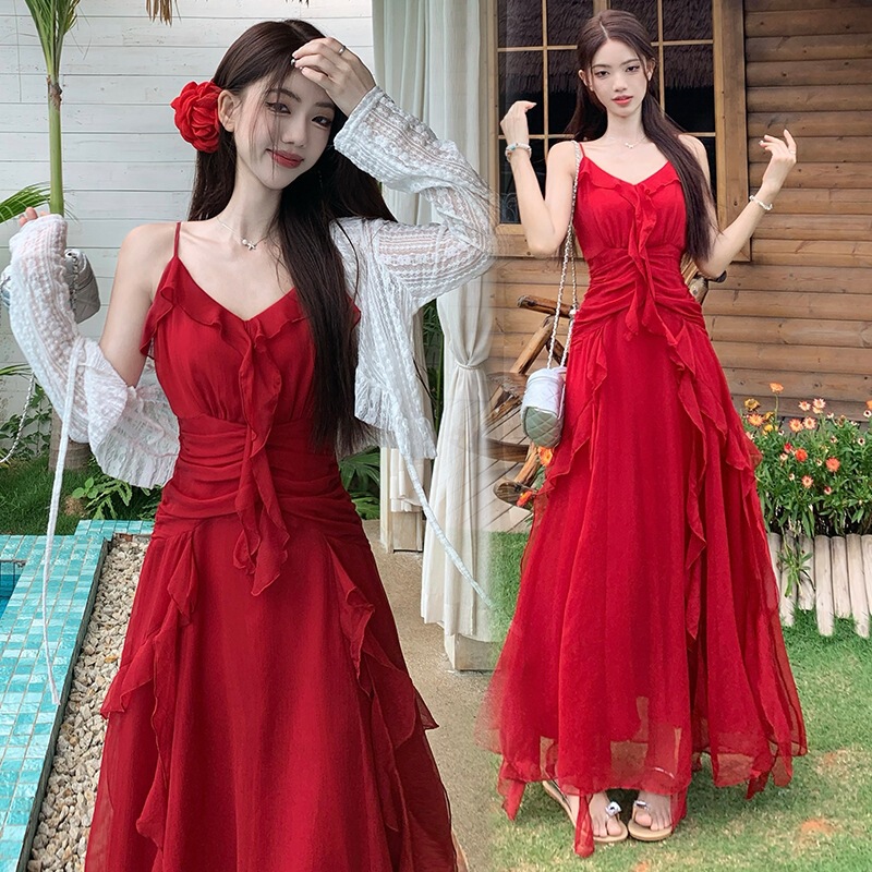 Plus-Size French Retro Dress for Women, New Summer Style, High-End Red Dress, Waist-Cinching Slimming Strap Dress for Curvy Women Plus-Size French Retro Dress for Women, New Summer Style, High-End Red Dress, Waist-Cinching Slimming Strap Dress for Curvy Women
