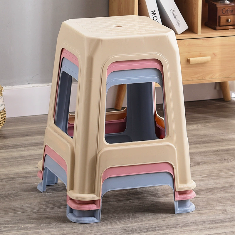 Скандинавская гостиная Высокая скамейка бытовой утолщенный пластиковый стул простой квадратный стул взрослый обеденный стол приготовленный пластиковый стул оптом