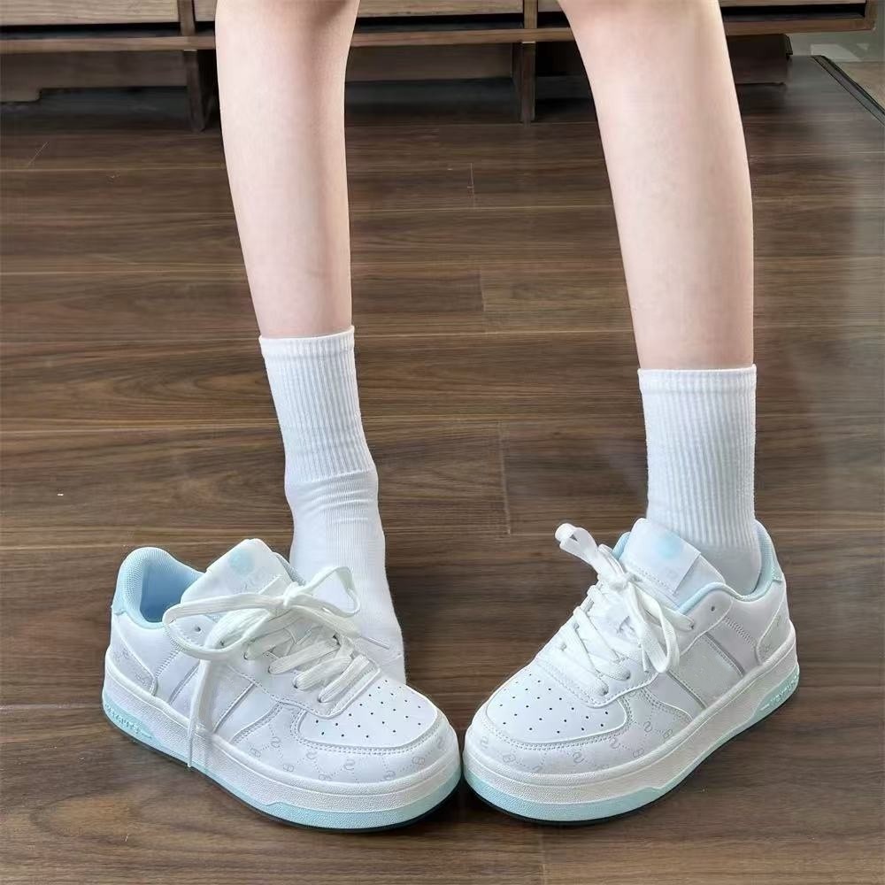 Nicho coreano zapatos de skate azul hielo grueso para mujeres INS2025 primavera nuevos zapatos deportivos casuales blancos