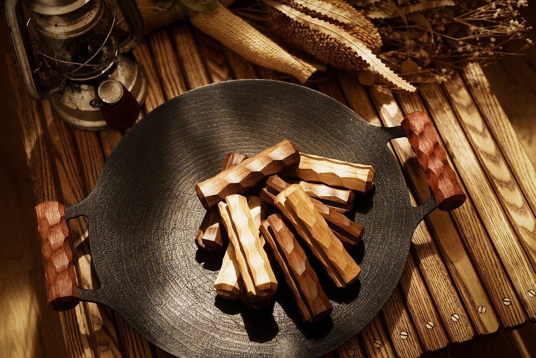 Acampar al aire libre portátil barbacoa placa mango de madera maciza coreano barbacoa placa anti-scald binaural placa para hornear Sapele mango de madera