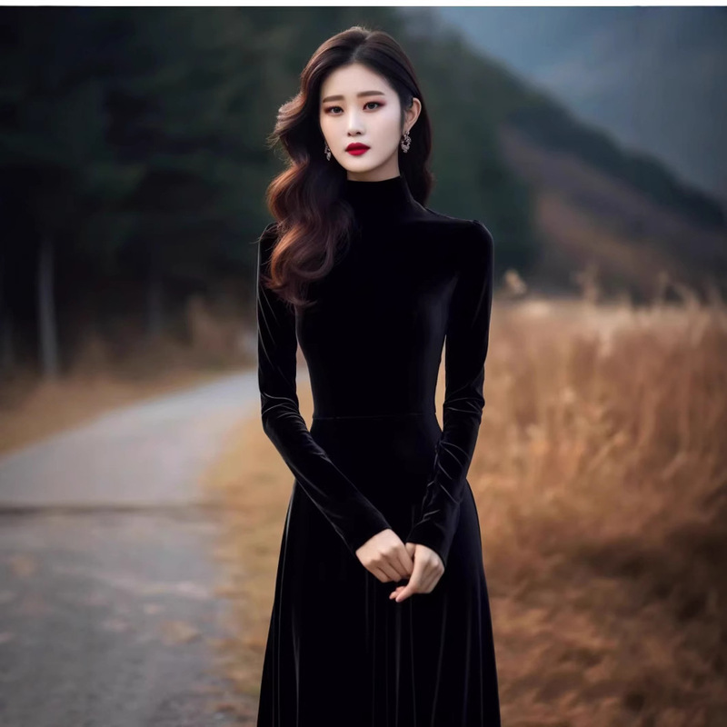 Autumn 2024 New High-end Light Luxury Unique Super Good-looking Banquet Dress High-end Black Velvet dress Women