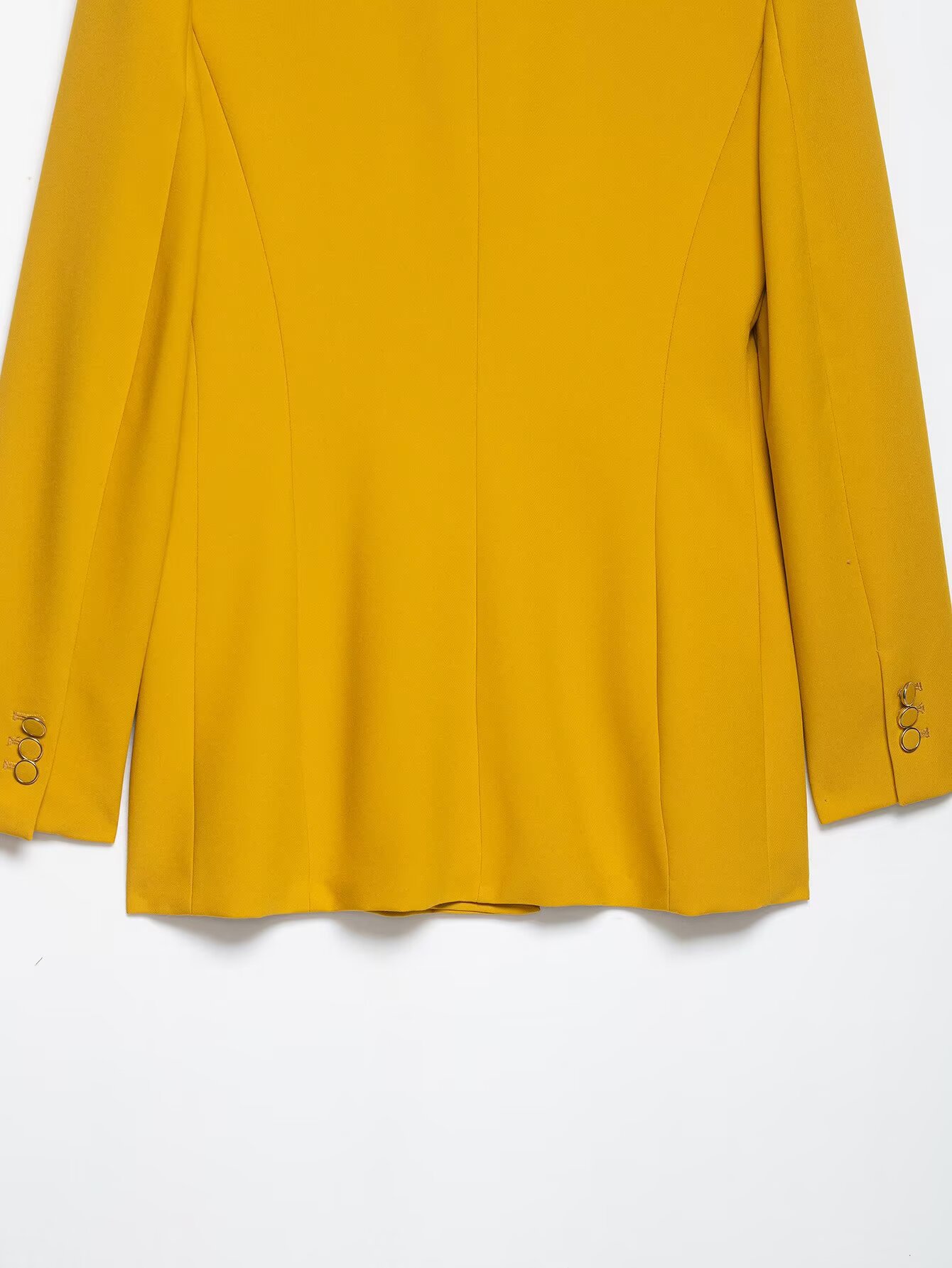 Dames broekpak met blazer met schoudervullingen en hoge taille_voghion.com