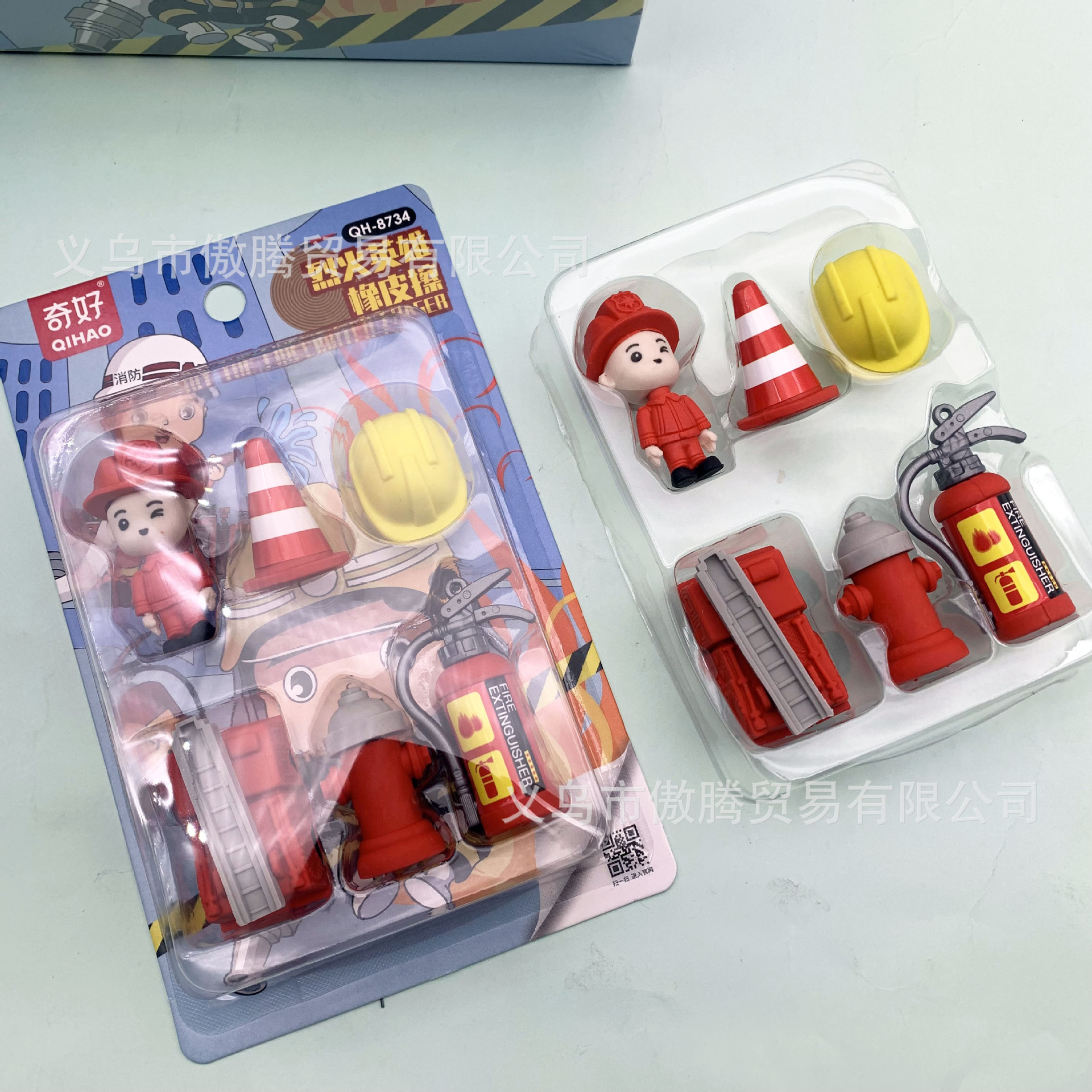 dibujos animados creativos héroes de fuego borracha simulación modelado camión de bomberos borracha desmontable pequeño premio