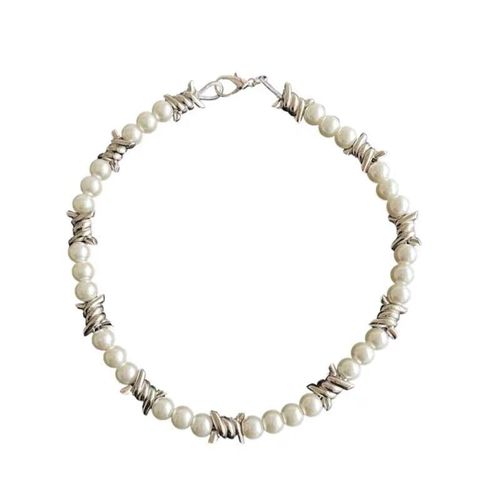 Spiky interlocking pearl necklace for men with a hip-hop style, unisex design, high-end, cool vibe, choker chain