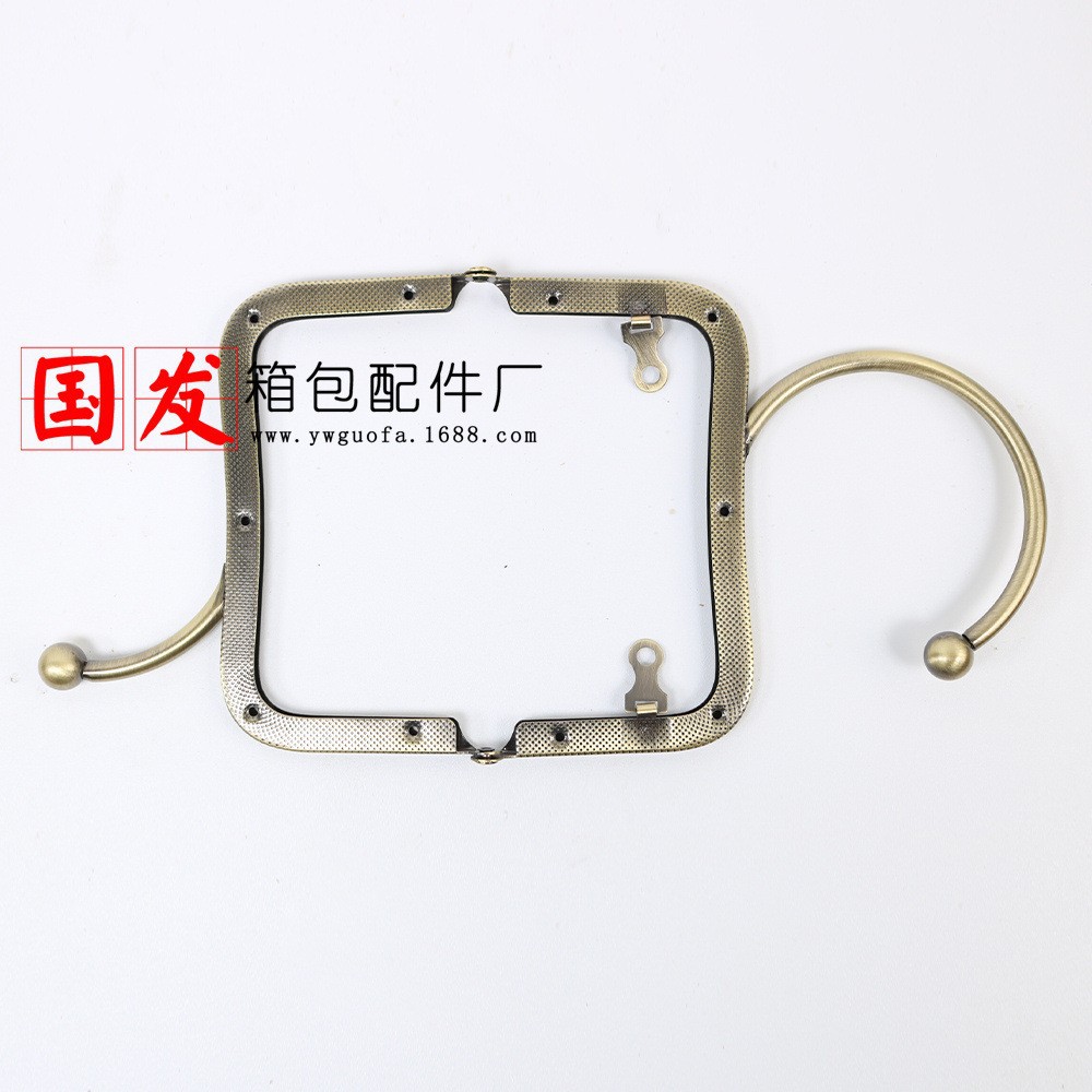 Nuevo producto: agujero de tornillo de 12.5cm cintura cóncava en relieve pulsera en forma de O oro brazalete creativo bolso de mano