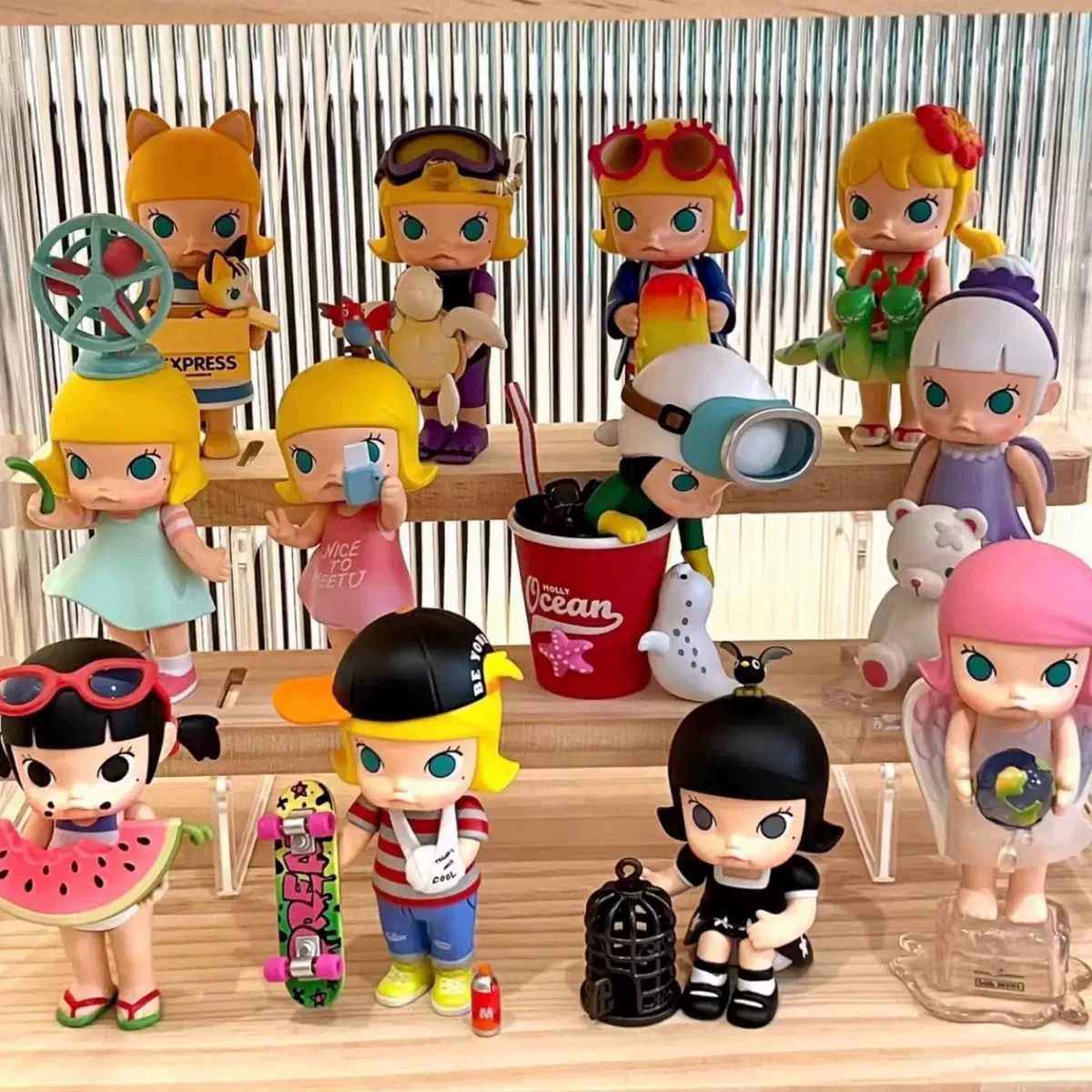 ПОДАРОК-фигура коллекционная миниатюра POP MART Мой детский тайник