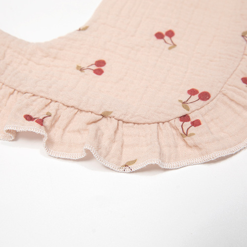 Ins style pure cotton U-shaped lace saliva towel baby type a cotton gauze absorbent soft baby girl bib bib