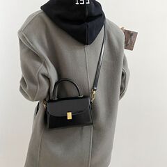 2025新款百搭女包手提小包包复古小众感单肩斜挎包潮厂供应链批发