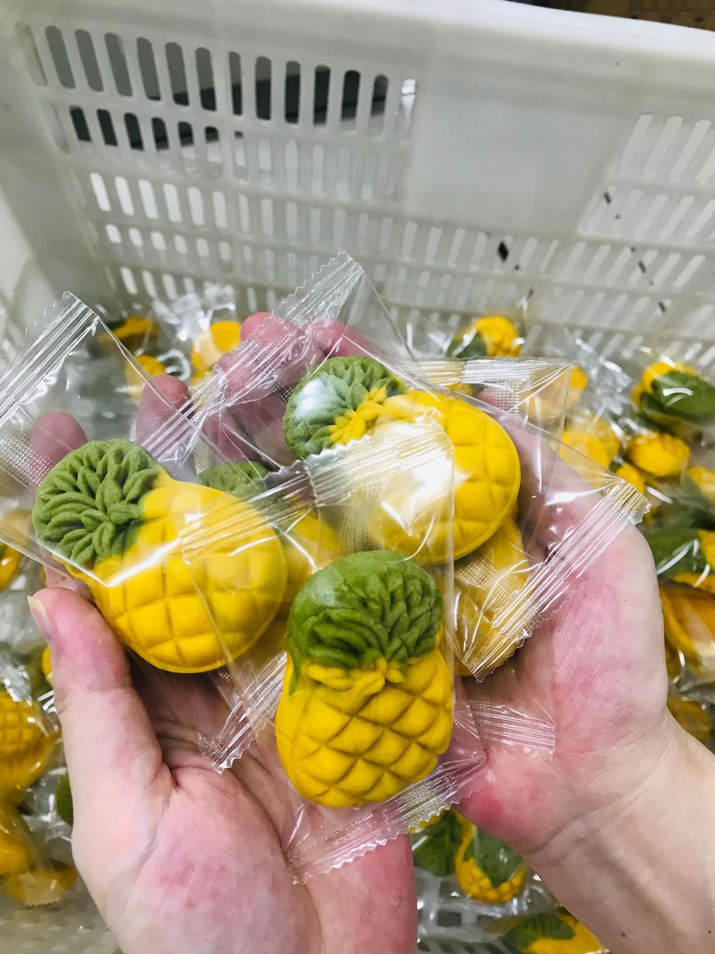 Original Flavor Pineapple Pastry, Taiwanese Style Soil Pineapple Pastry, Gift Box Available for Wholesale Direct Sale