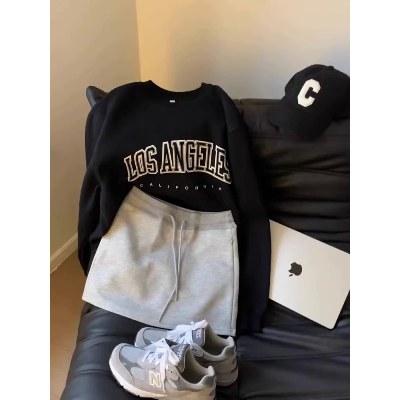 New Autumn Korean Leisure Sport College Style One-Piece Top and Solid Color Short Skirt Two-Piece Set