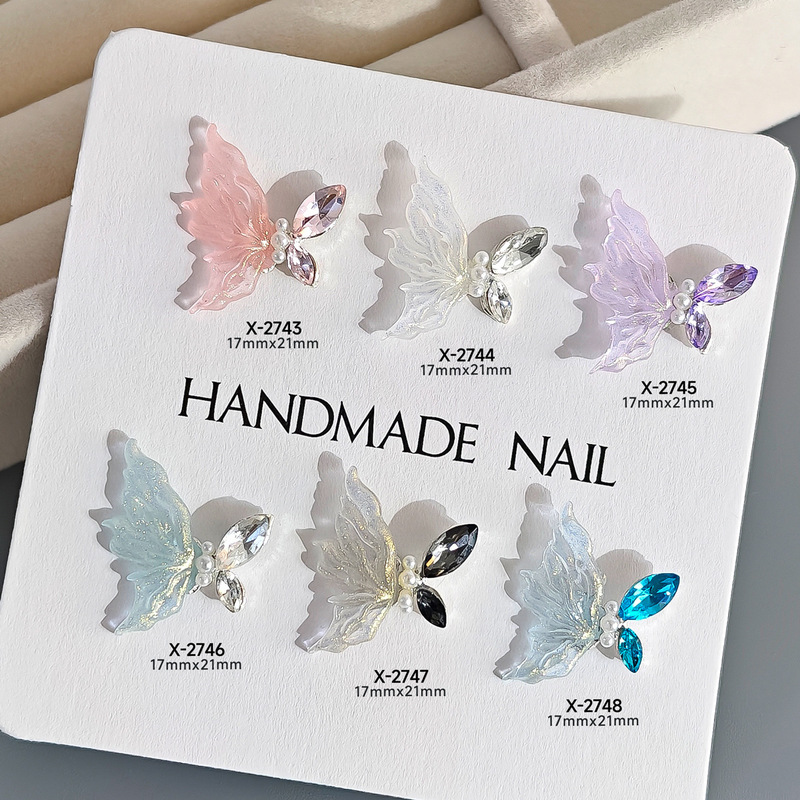 New Ice Crystal Fine Glitter Luminous Large Butterfly Wings Nail Art Jewelry Explosive Horse Eye Diamond Handmade Finished Nail Art Decoration